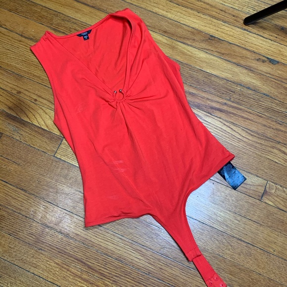 Guess body Suit - Picture 1 of 2